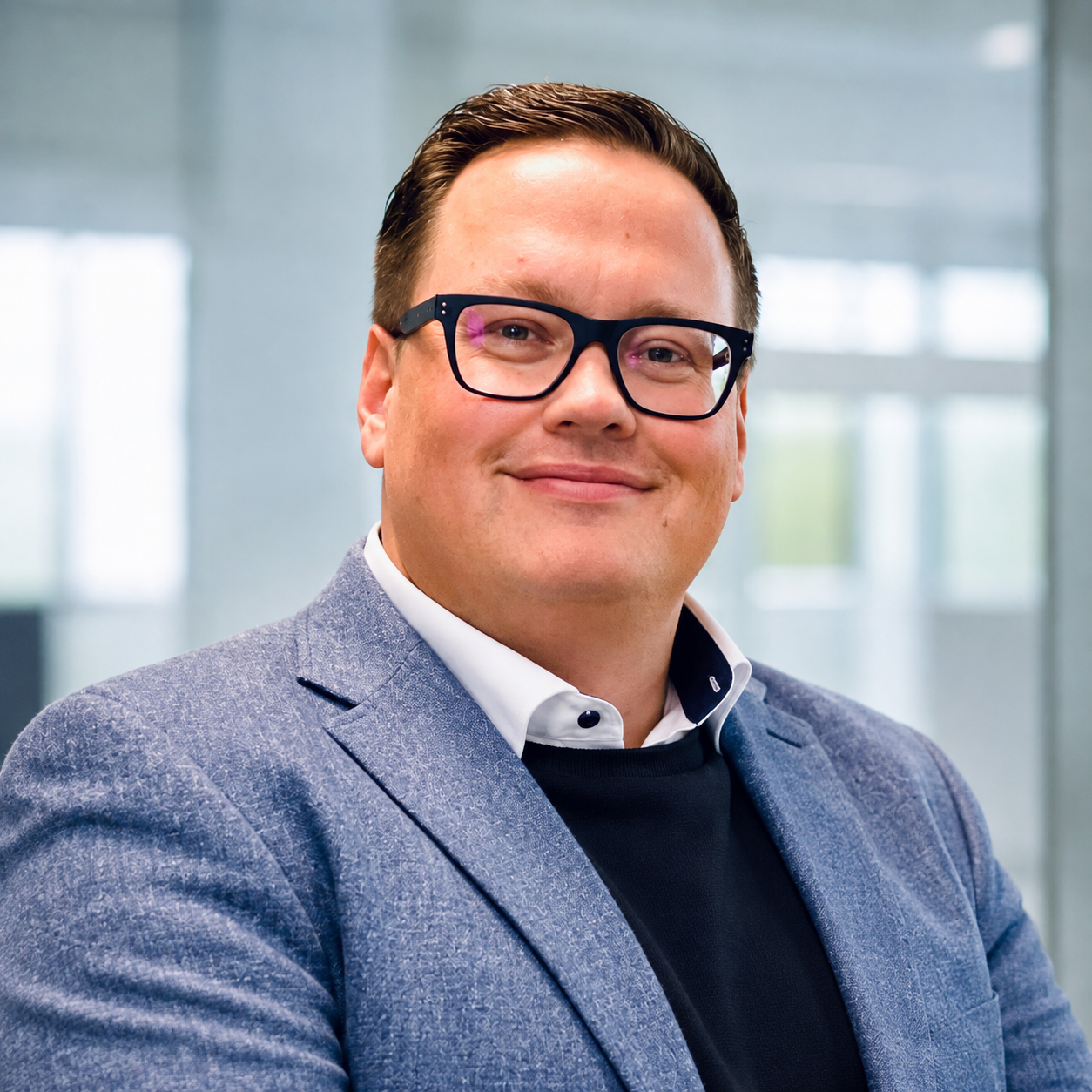 Auf dem Foto sieht man Nils-Christian Plaum